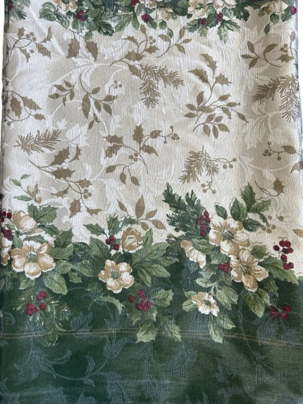 Vtg Christmas Magnolia Holly Tablecloth Rectangular 58